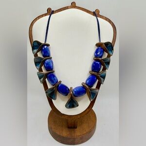 Elegant Blue Enamel-Style Bead Statement Necklace